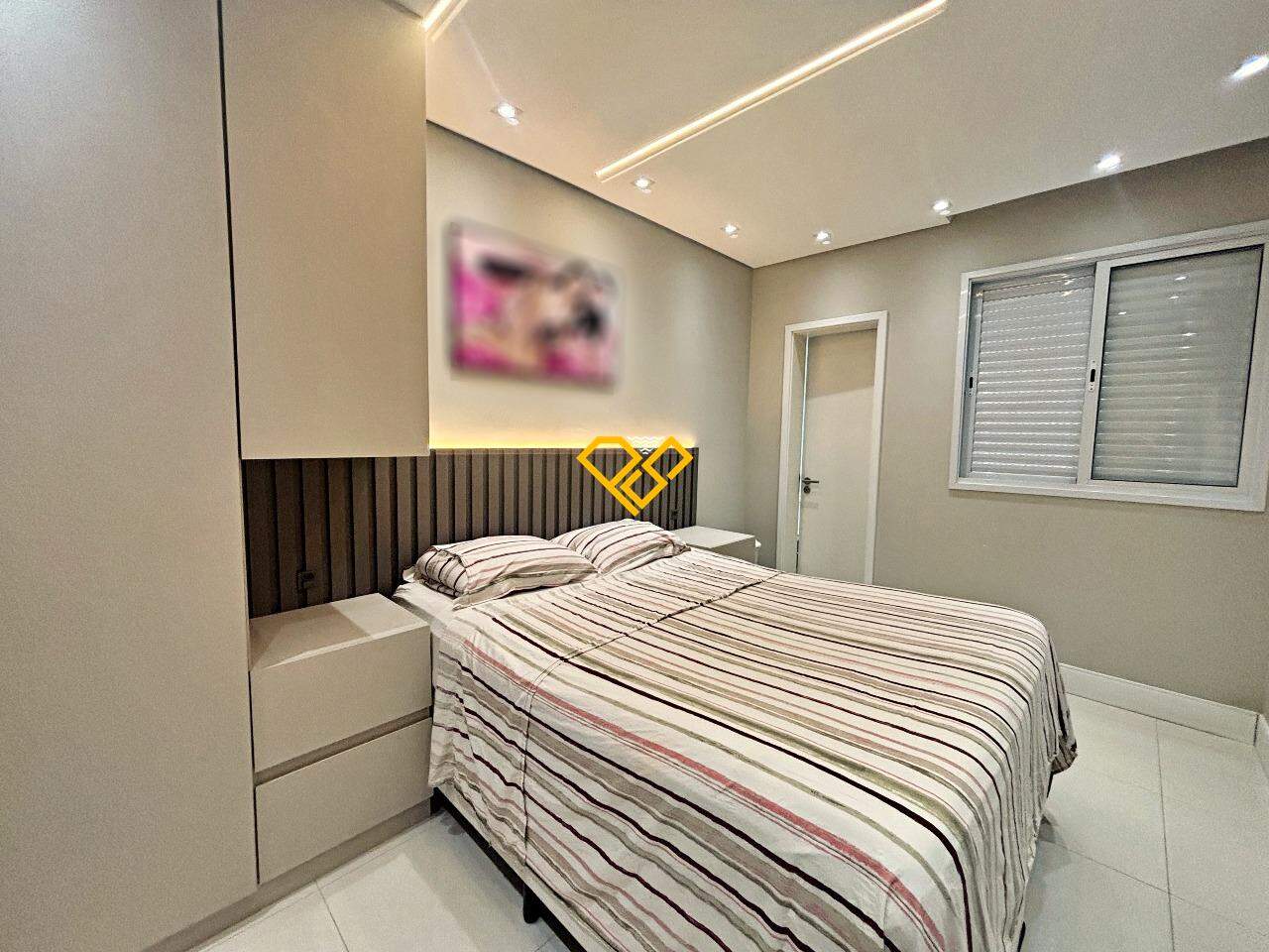 Apartamento à venda no Embaré: Dormitório 1 - suíte