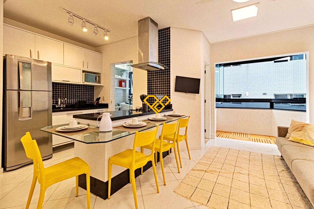 Apartamento à venda no Pompéia: Sala e cozinha
