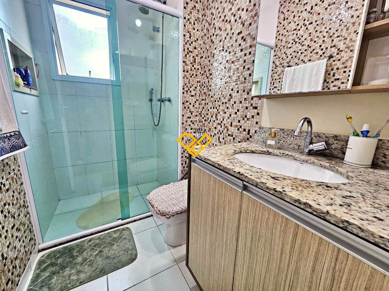 Apartamento à venda no Ponta da Praia: Wc social