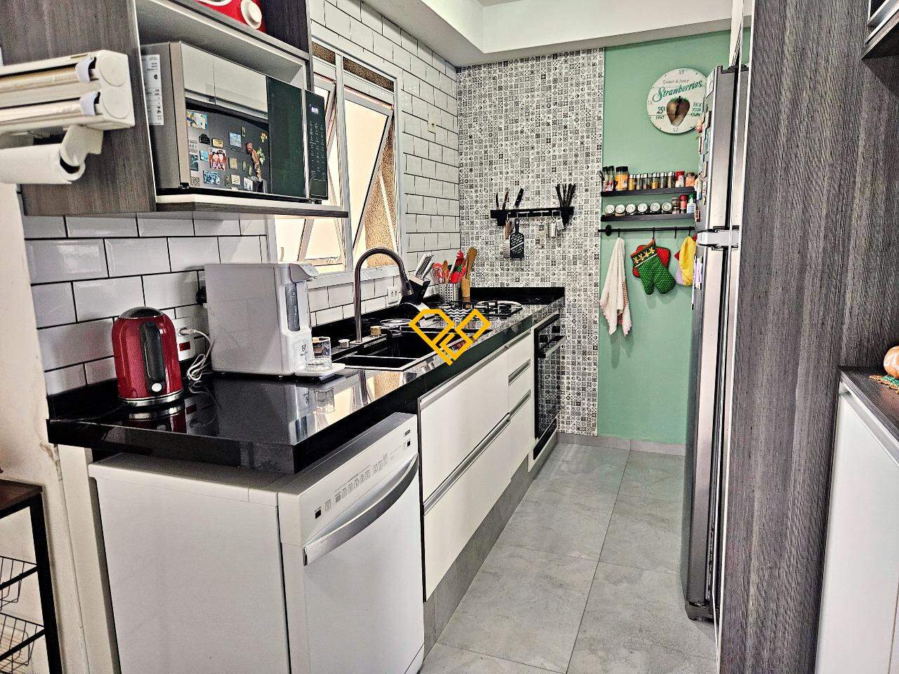 Apartamento à venda no Ponta da Praia: Cozinha