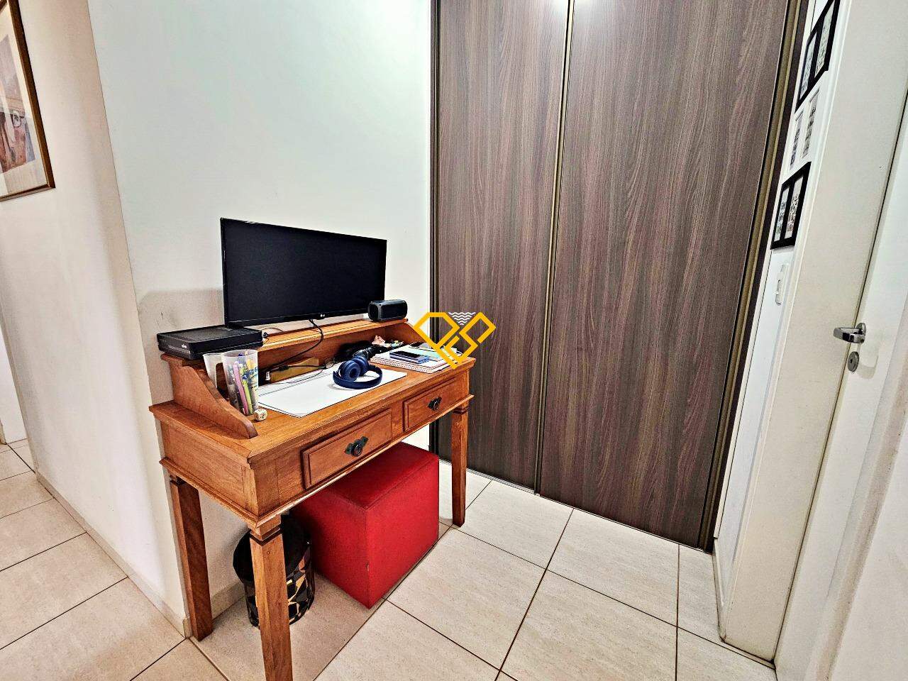 Apartamento à venda no Ponta da Praia: Home office