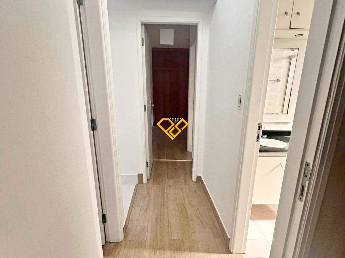Apartamento à venda no Ponta da Praia: Área íntima