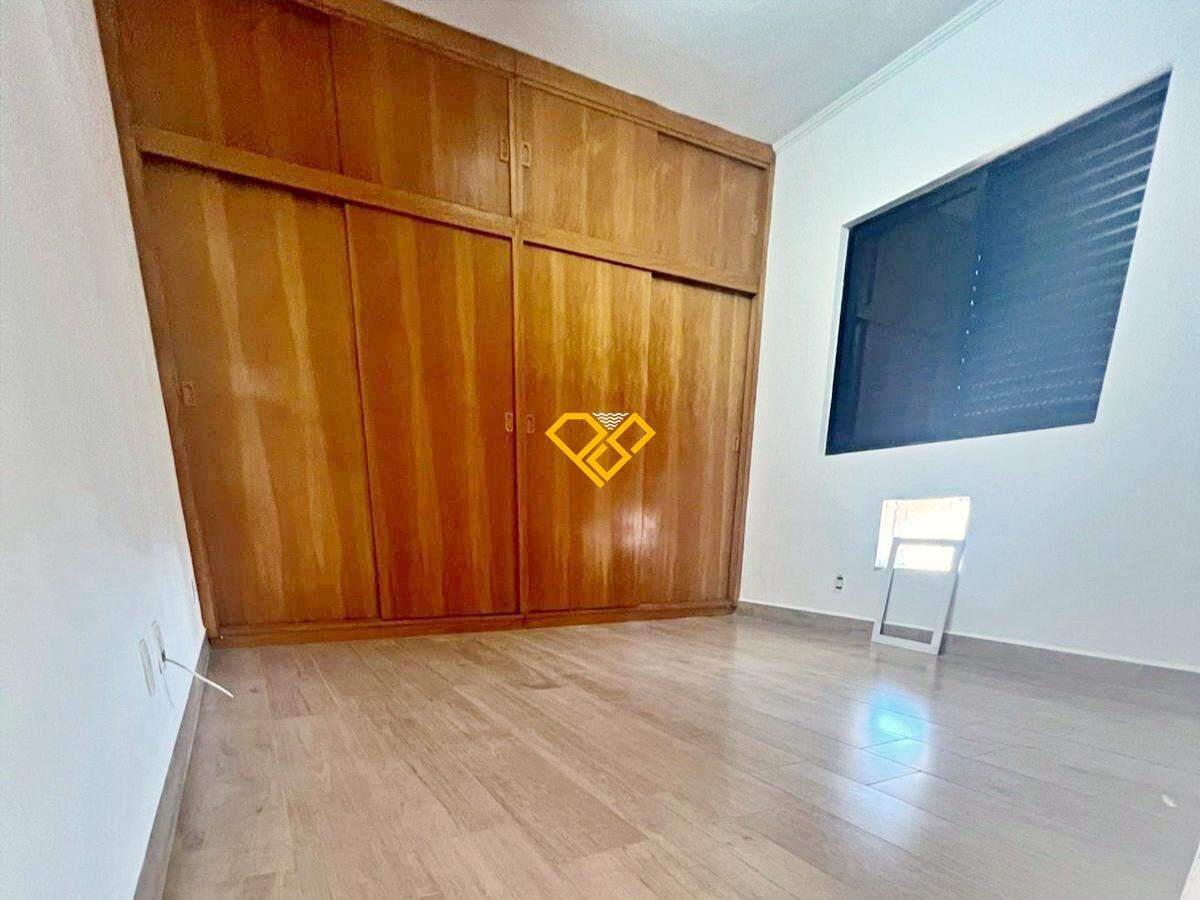 Apartamento à venda no Ponta da Praia: Dormitório 1 - suíte