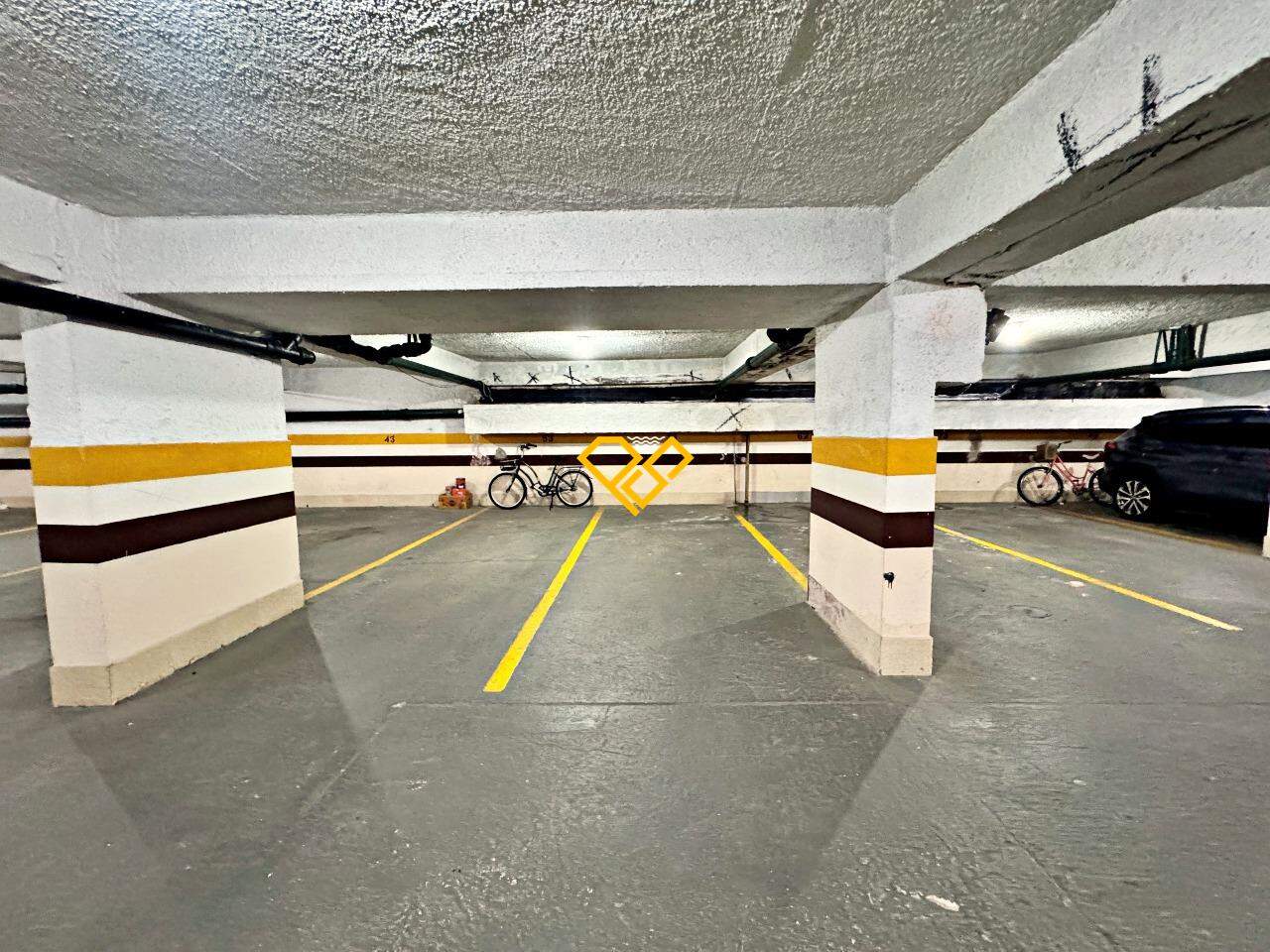Apartamento à venda no Boqueirão: Garagem