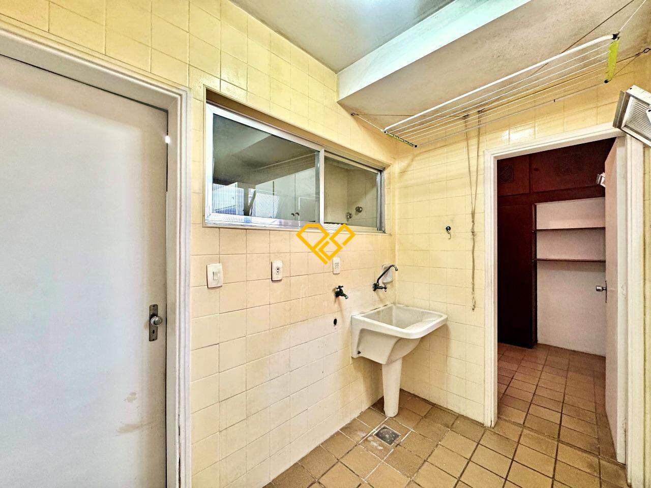 Apartamento à venda no Boqueirão: Área de serviço