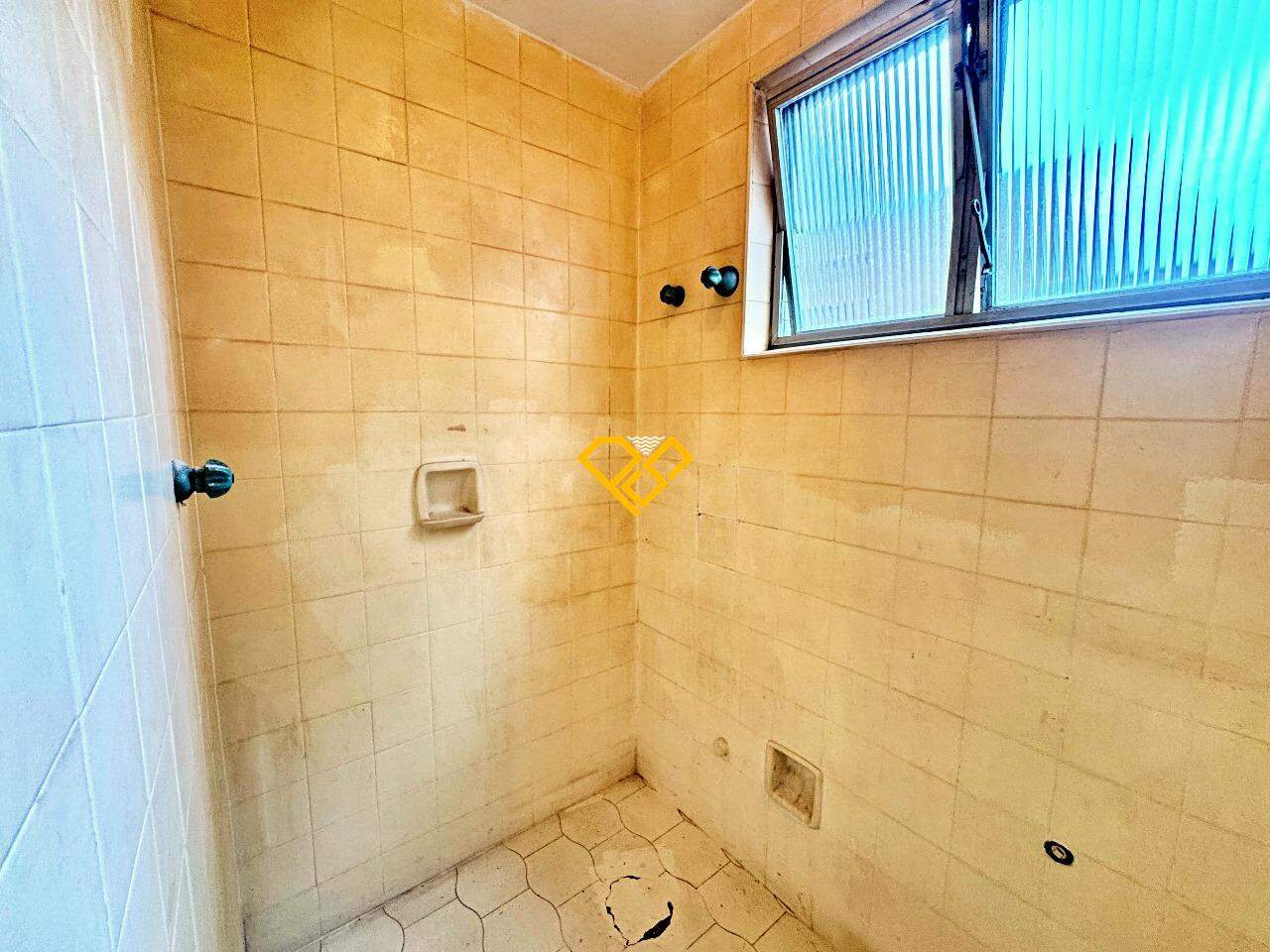 Apartamento à venda no Boqueirão: Wc de serviço