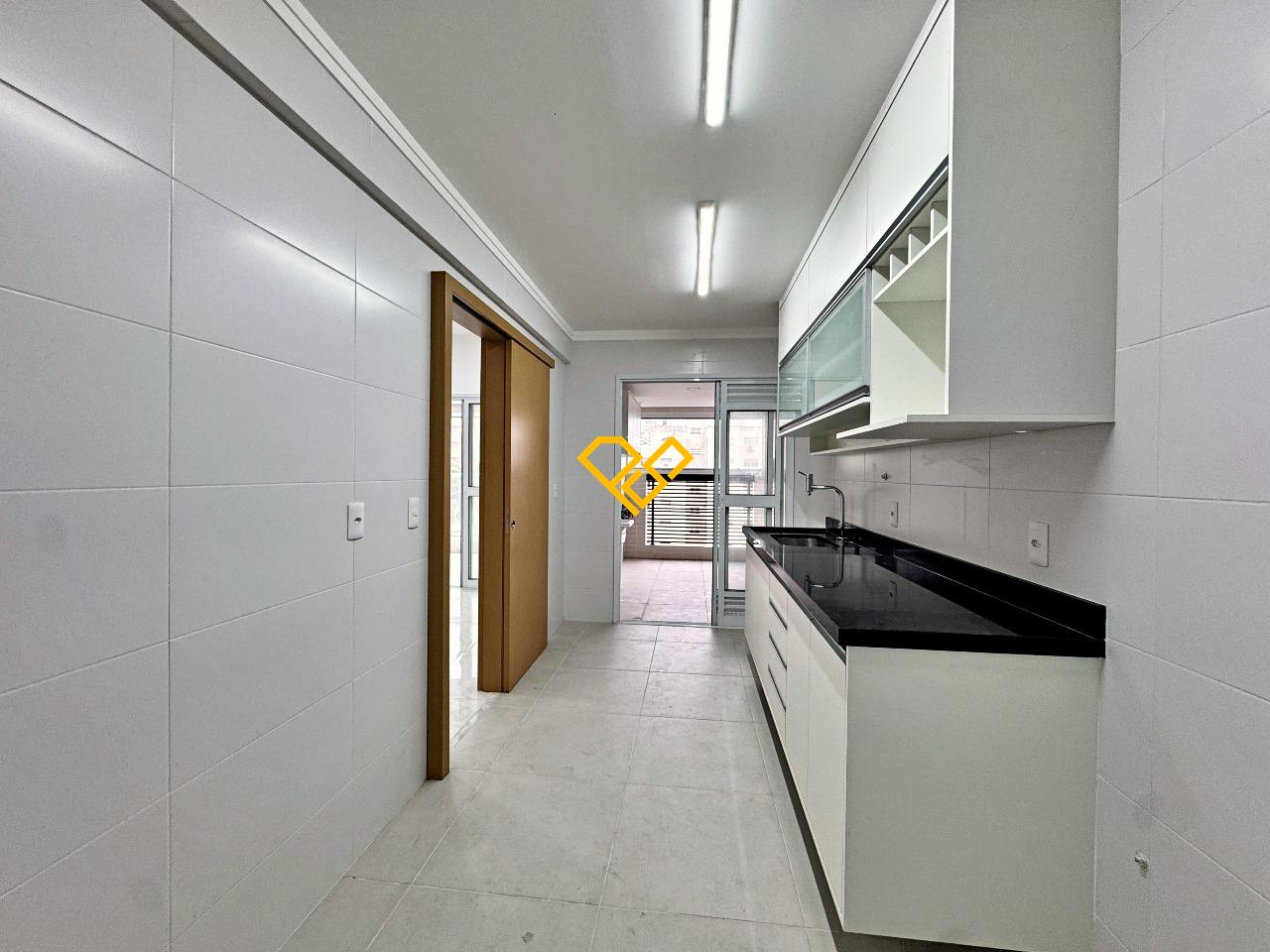 Apartamento para aluguel no Gonzaga: Cozinha