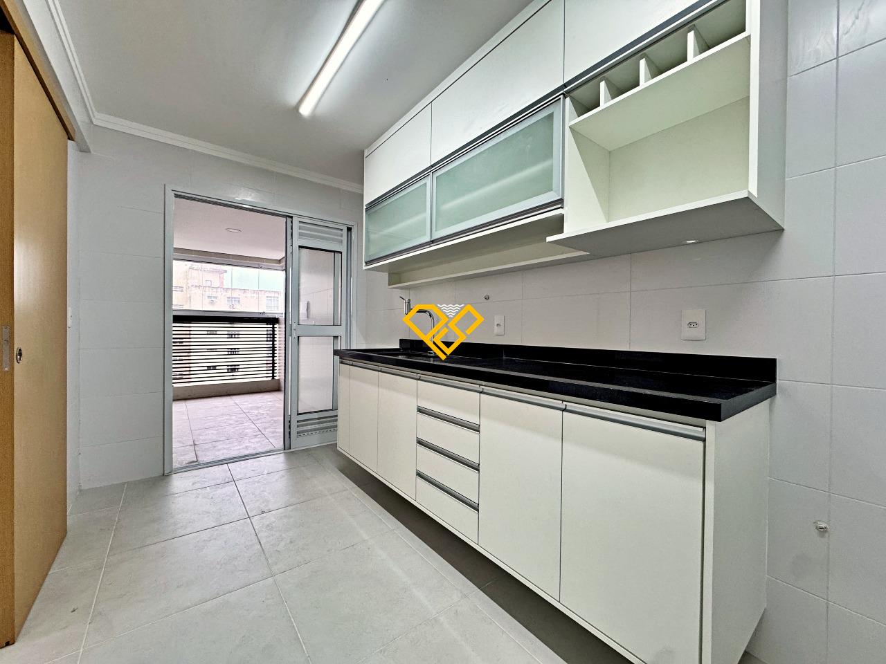 Apartamento para aluguel no Gonzaga: Cozinha
