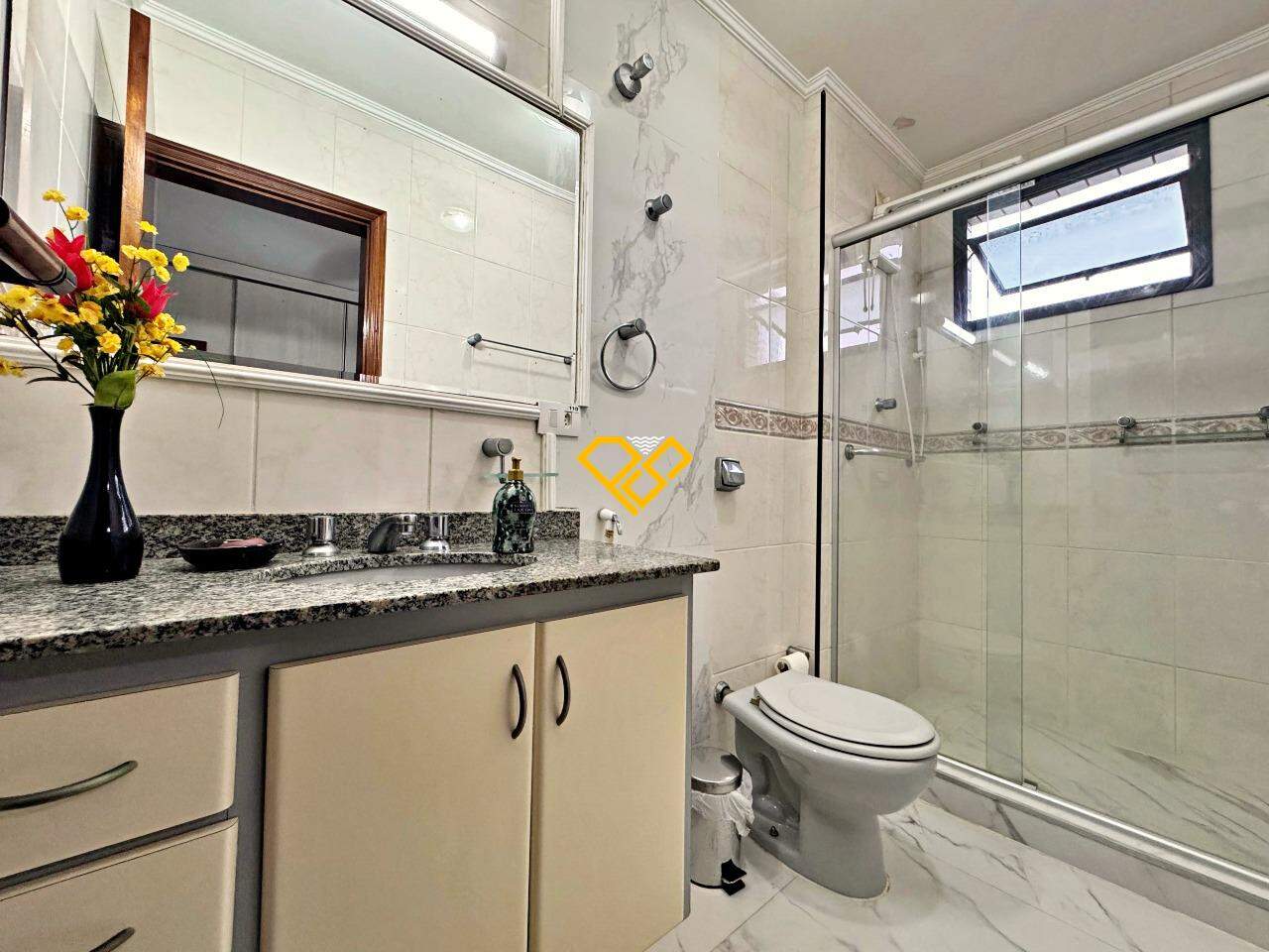 Apartamento à venda no Aparecida: Wc suíte