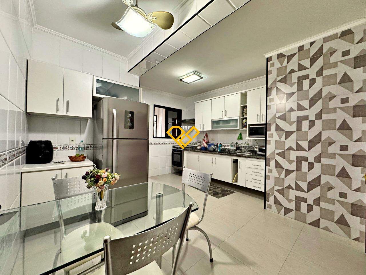 Apartamento à venda no Aparecida: Cozinha