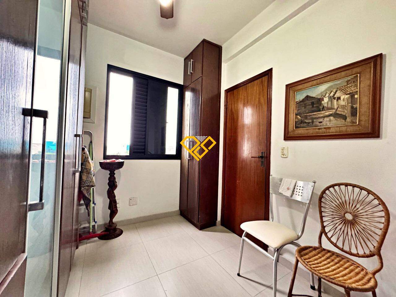 Apartamento à venda no Aparecida: Dependência