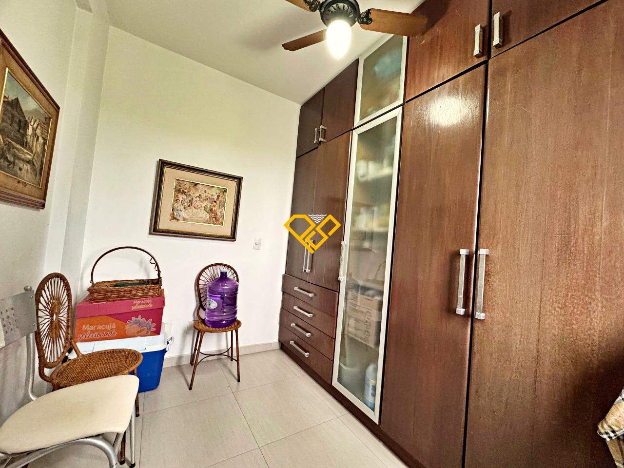 Apartamento à venda no Aparecida: Dependência