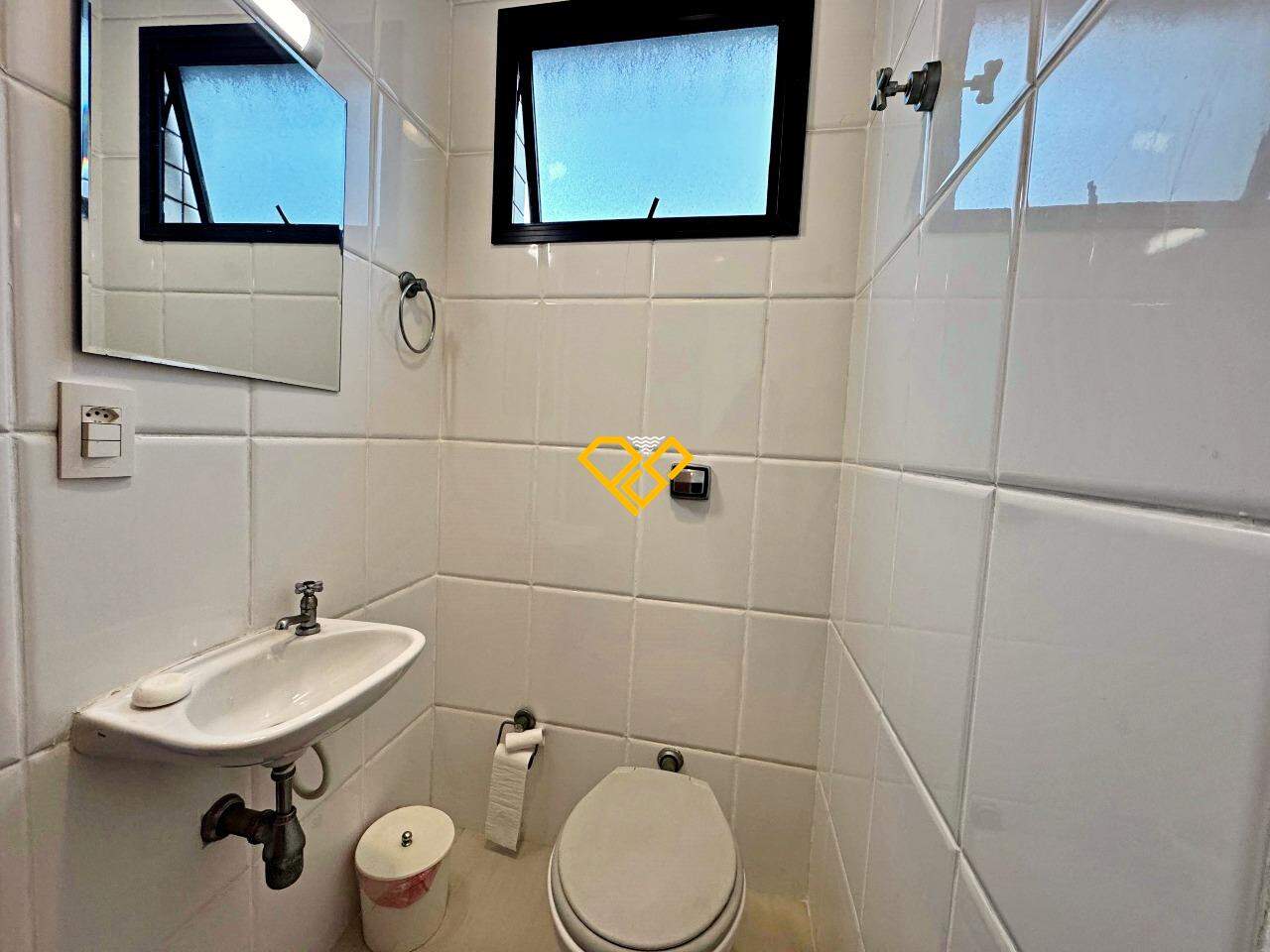 Apartamento à venda no Aparecida: Wc de serviço