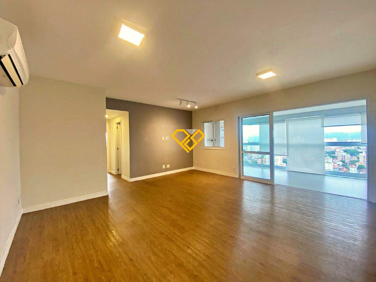 Apartamento à venda no Embaré: Sala