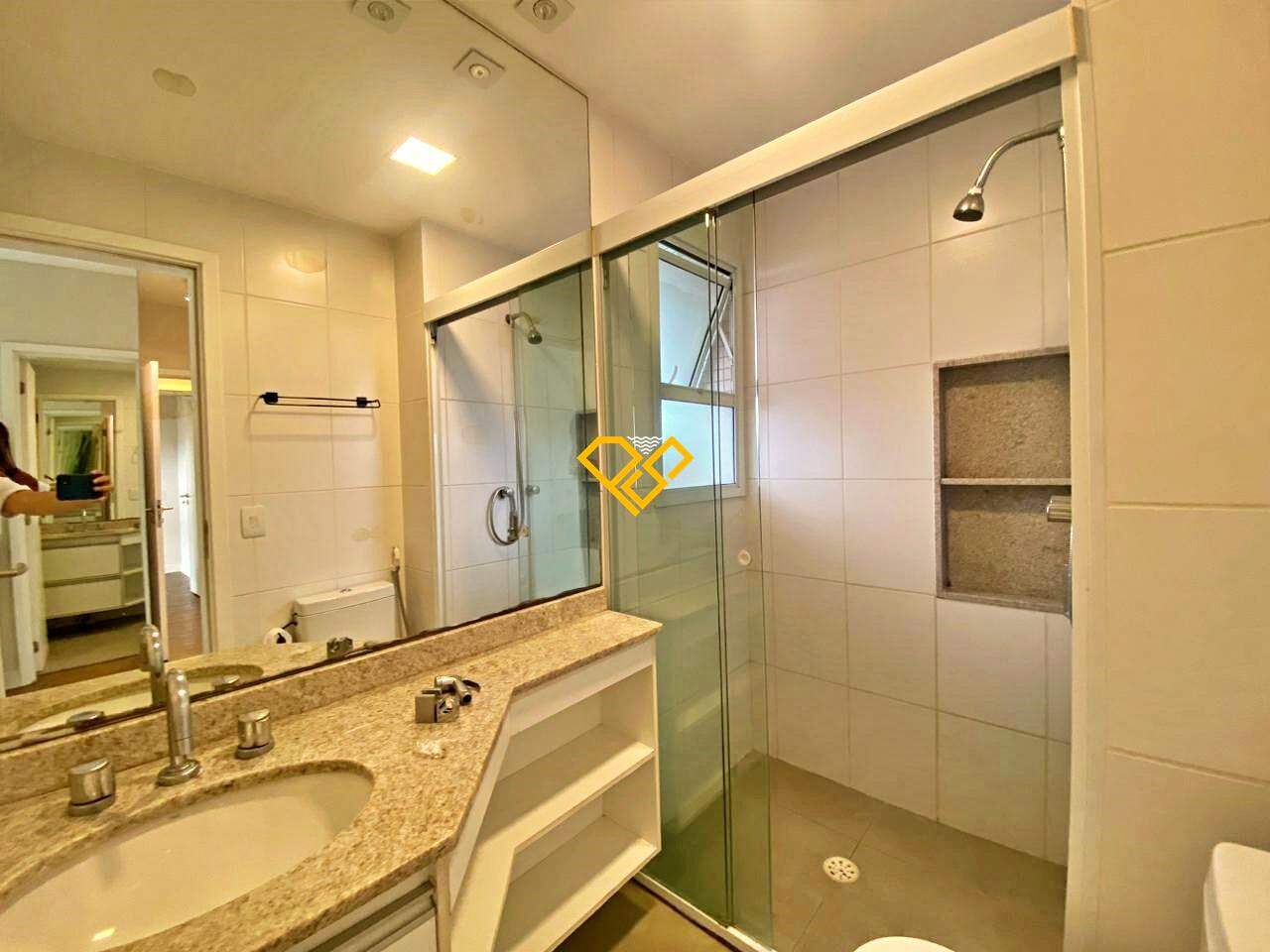 Apartamento à venda no Embaré: Wc suíte