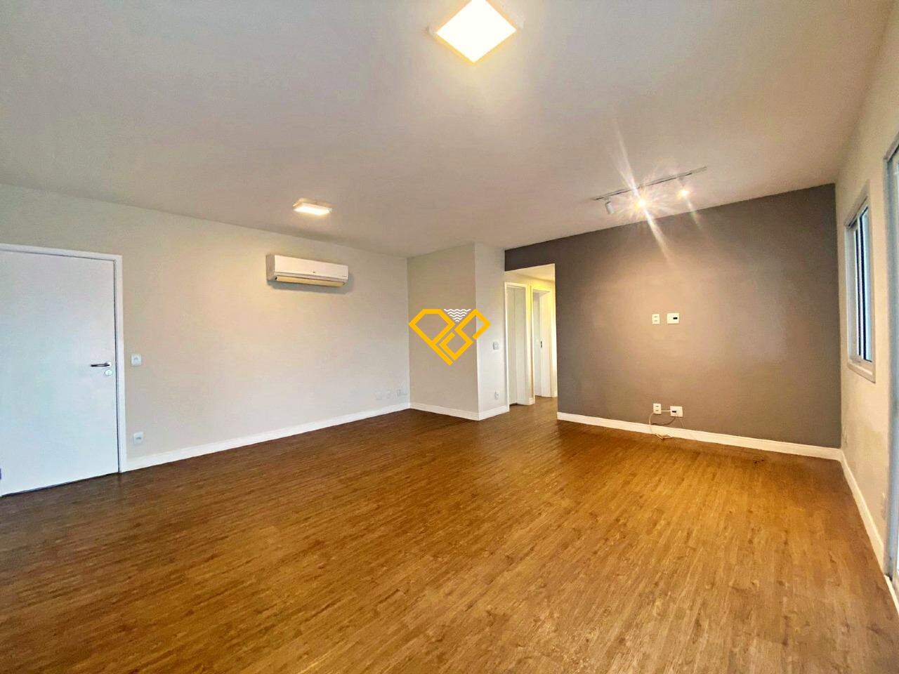Apartamento à venda no Embaré: Sala