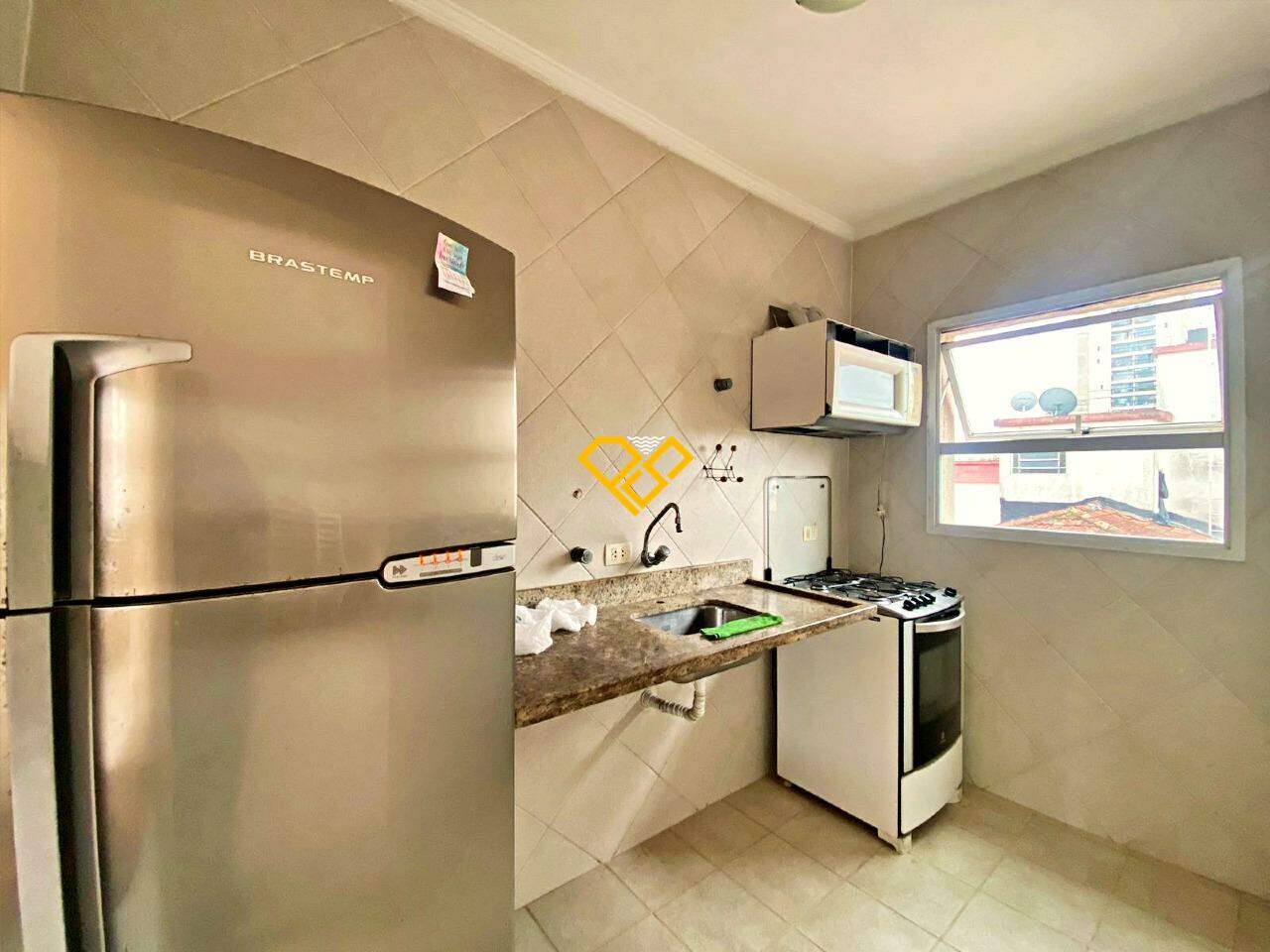 Apartamento à venda no Gonzaga: Lazer - cozinha do salão de festas