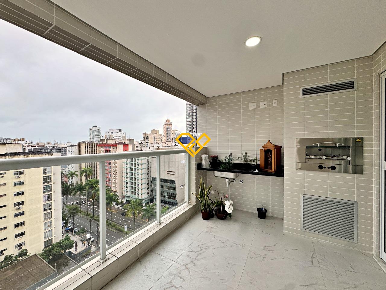 Apartamento à venda no Gonzaga: Varanda com churrasqueira