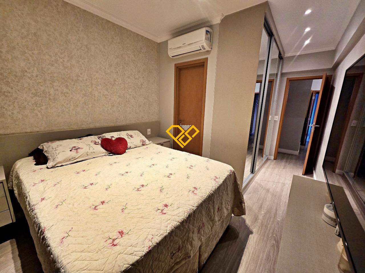 Apartamento à venda no Gonzaga: Dormitório 1 - suíte
