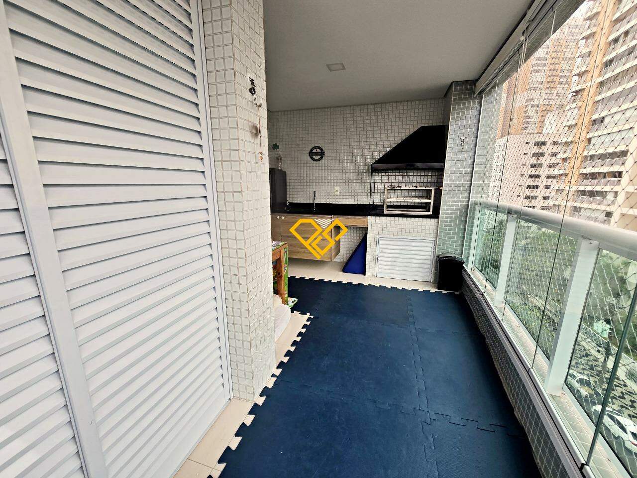 Apartamento à venda no Gonzaga: Varanda