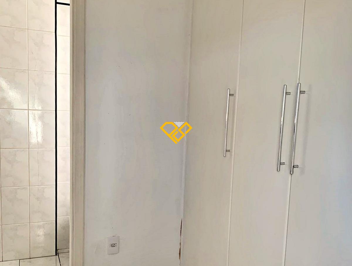 Apartamento à venda no Ponta da Praia: Dependência