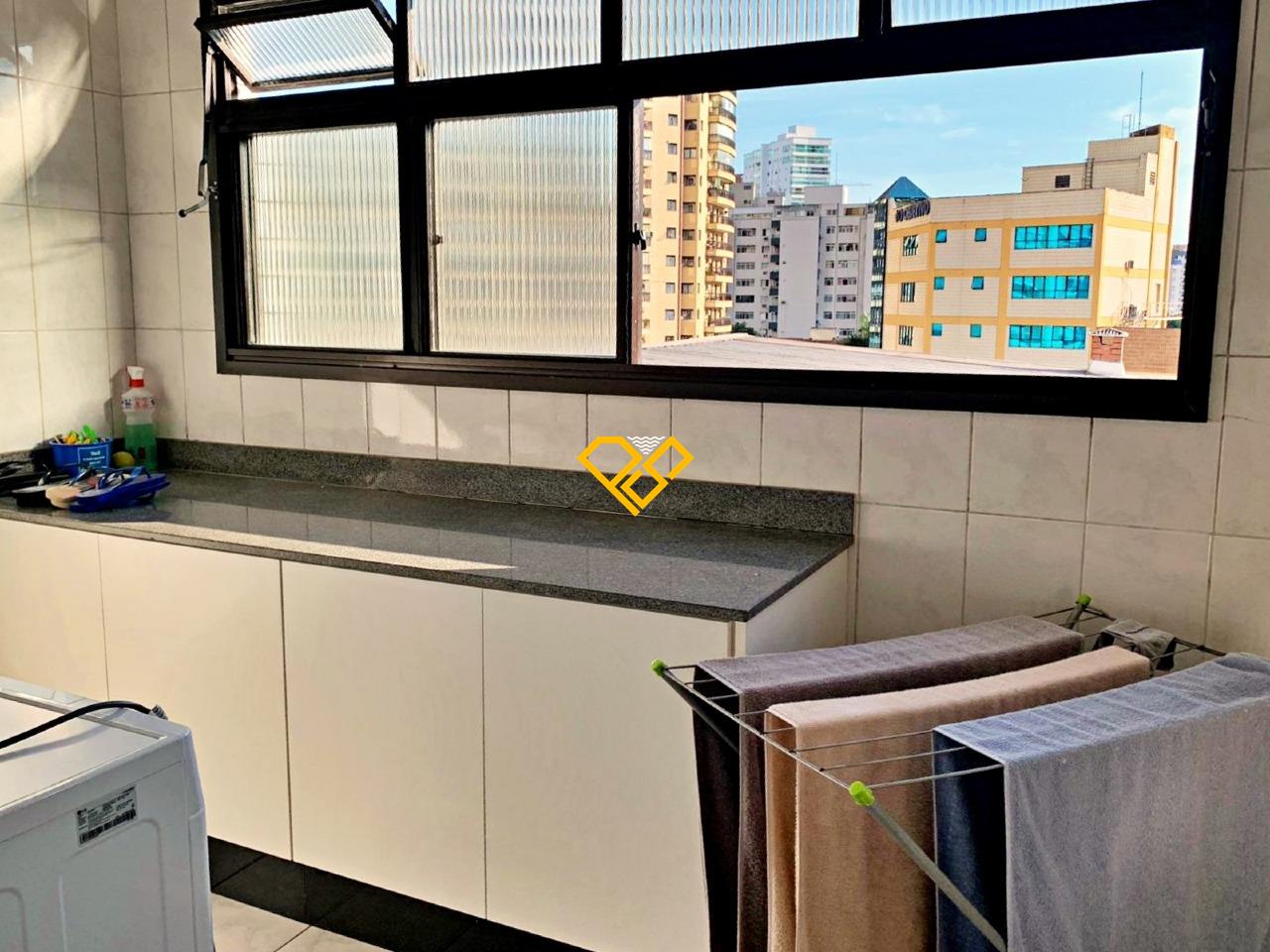 Apartamento à venda no Ponta da Praia: Área de serviço