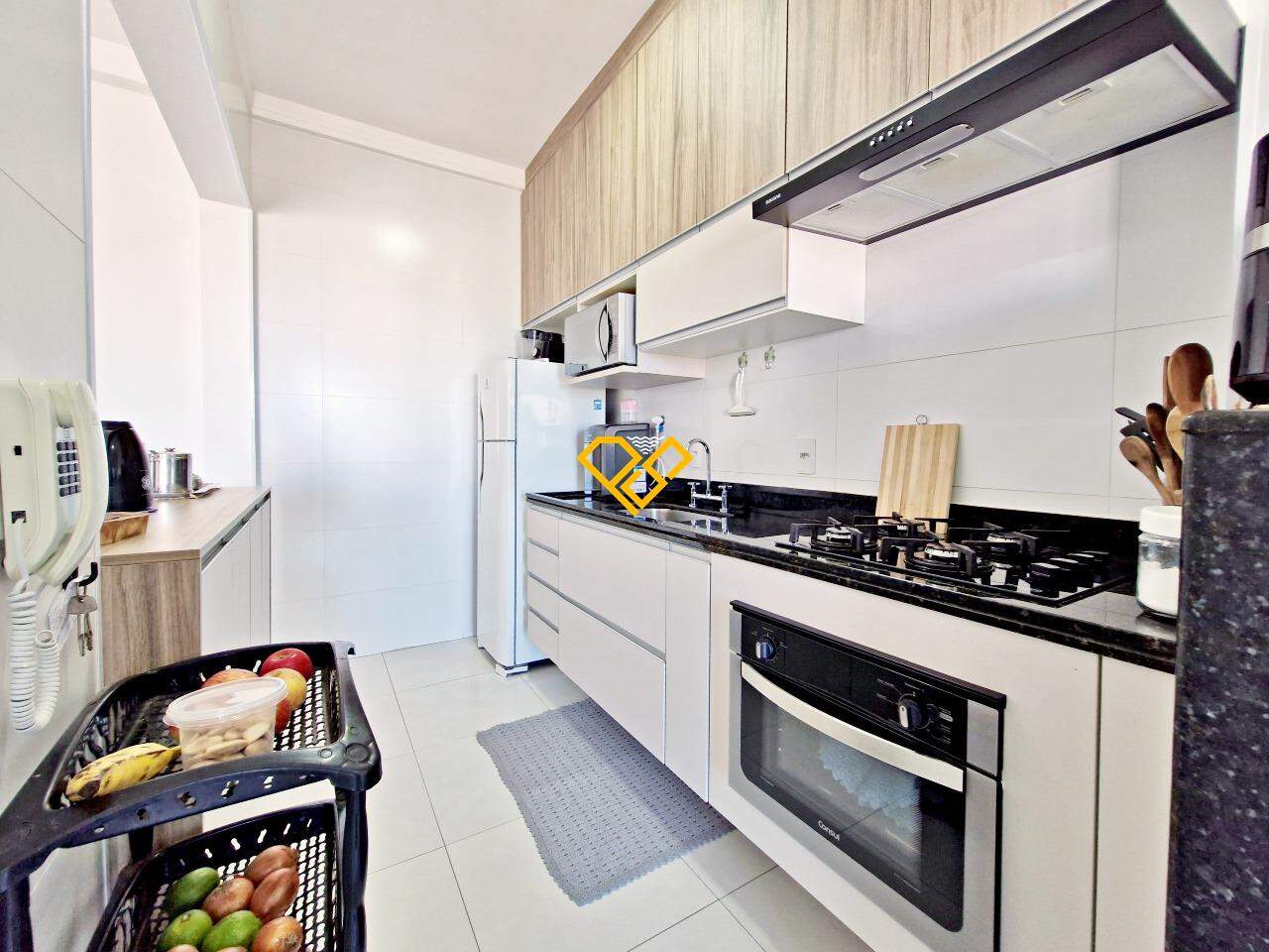 Apartamento para aluguel no Ponta da Praia: Cozinha