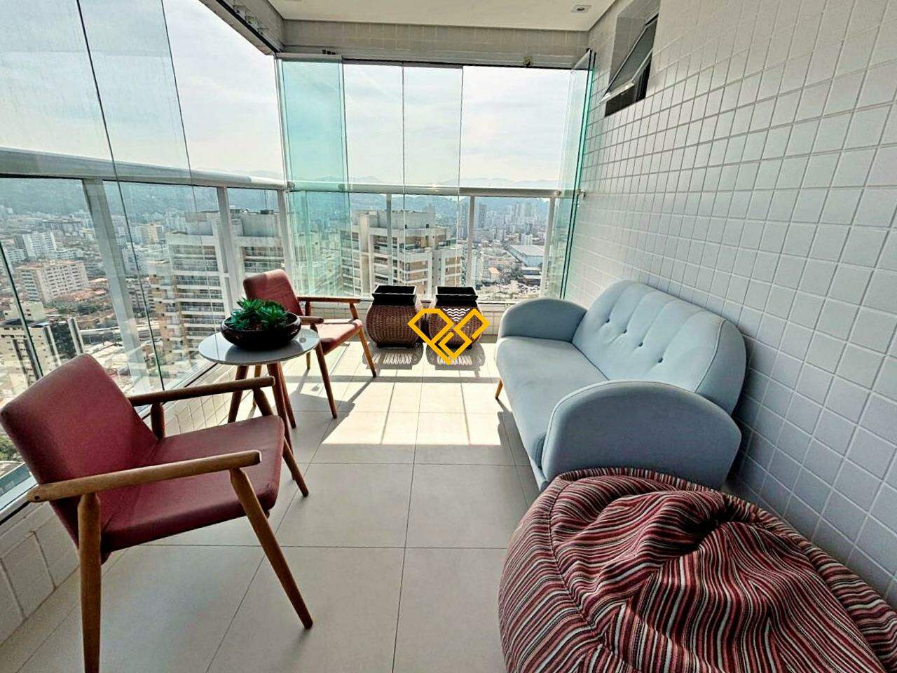 Apartamento à venda no Gonzaga: Varanda