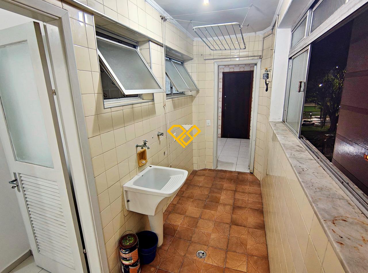 Apartamento à venda no Embaré: Área de serviço