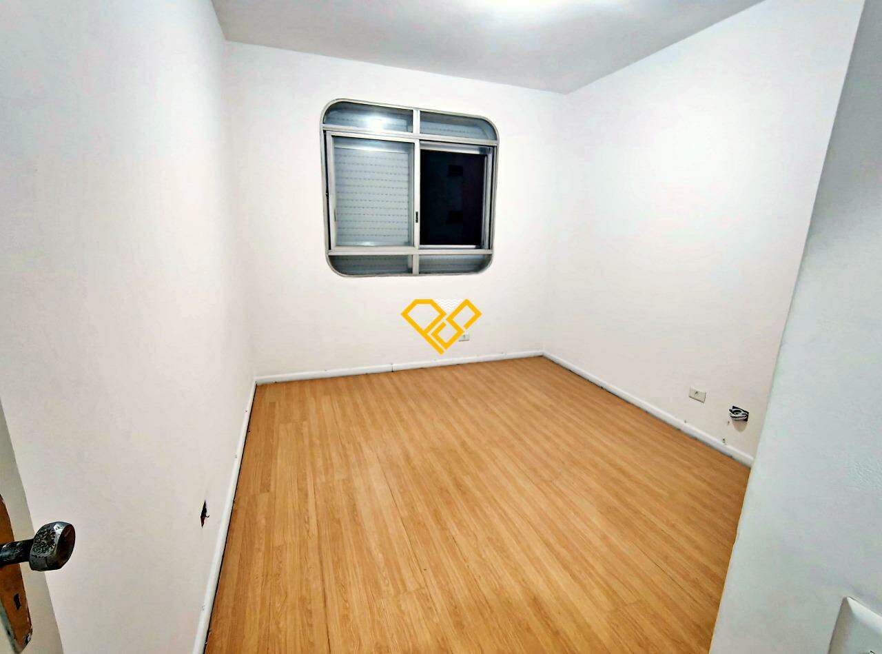 Apartamento à venda no Embaré: Dormitório 1