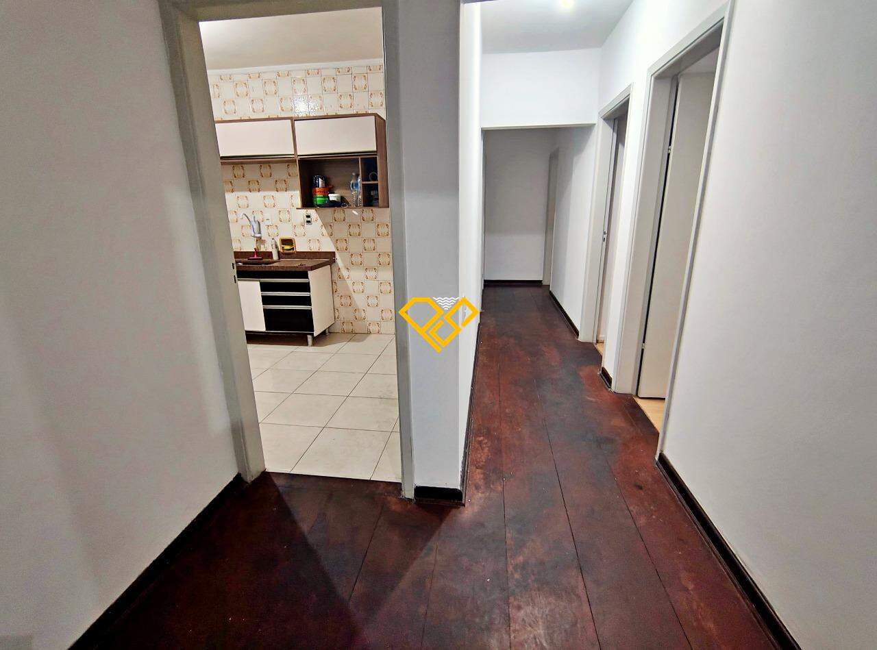 Apartamento à venda no Embaré: Área íntima