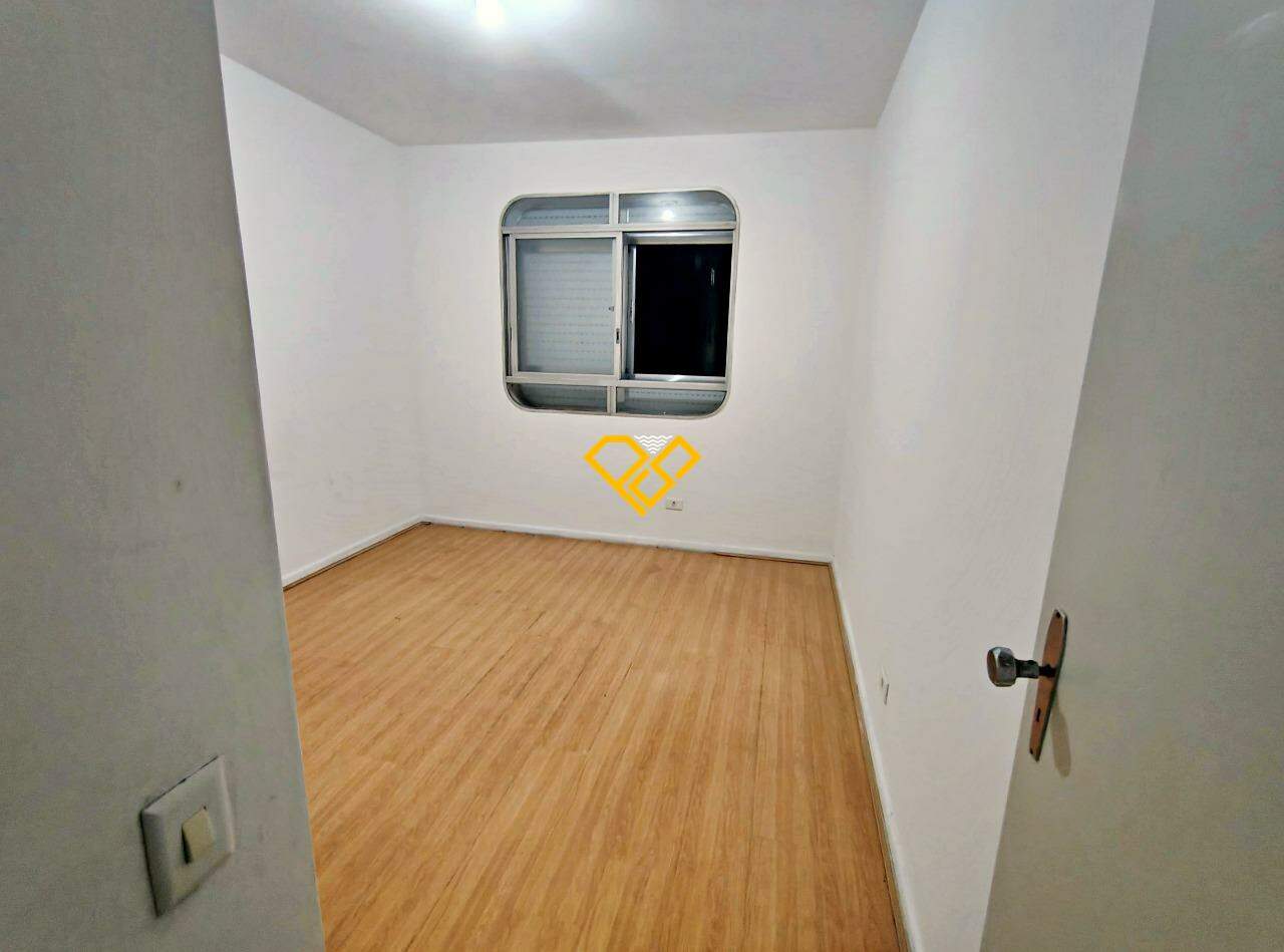 Apartamento à venda no Embaré: Dormitório 3