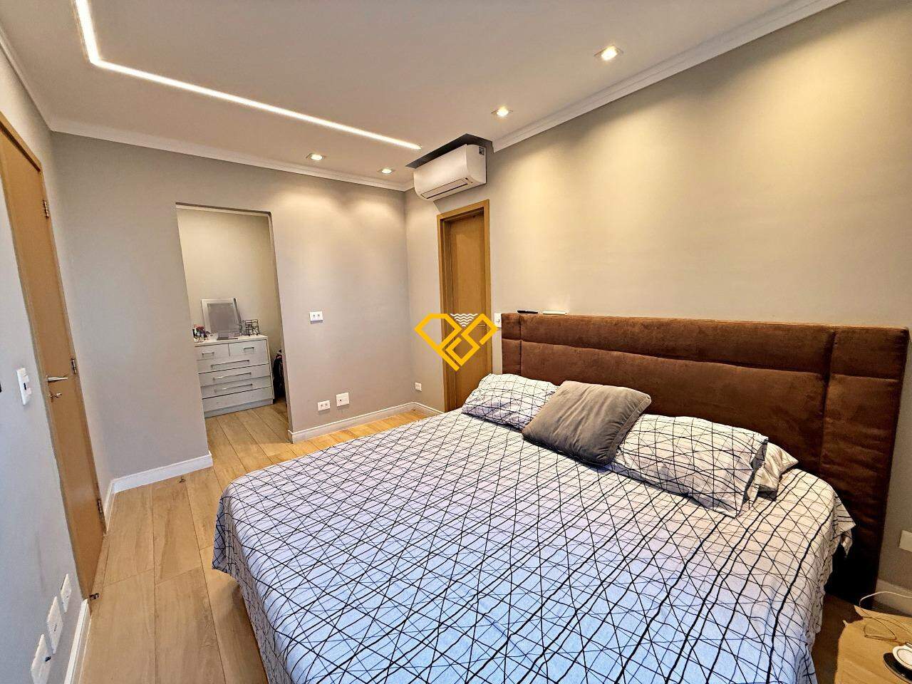 Apartamento à venda no Gonzaga: Dormitório 1 - suíte