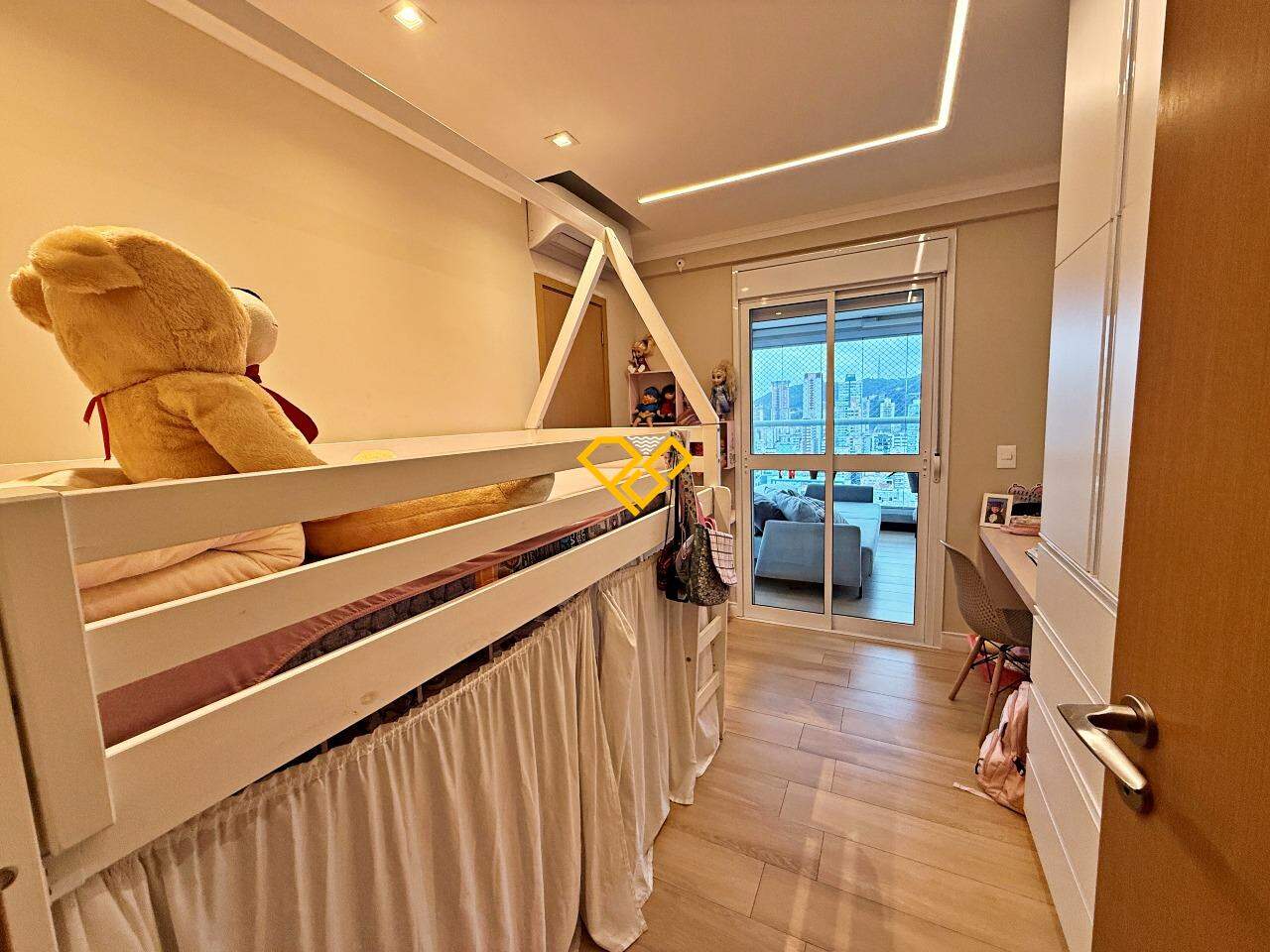 Apartamento à venda no Gonzaga: Dormitório 3 - suíte americana