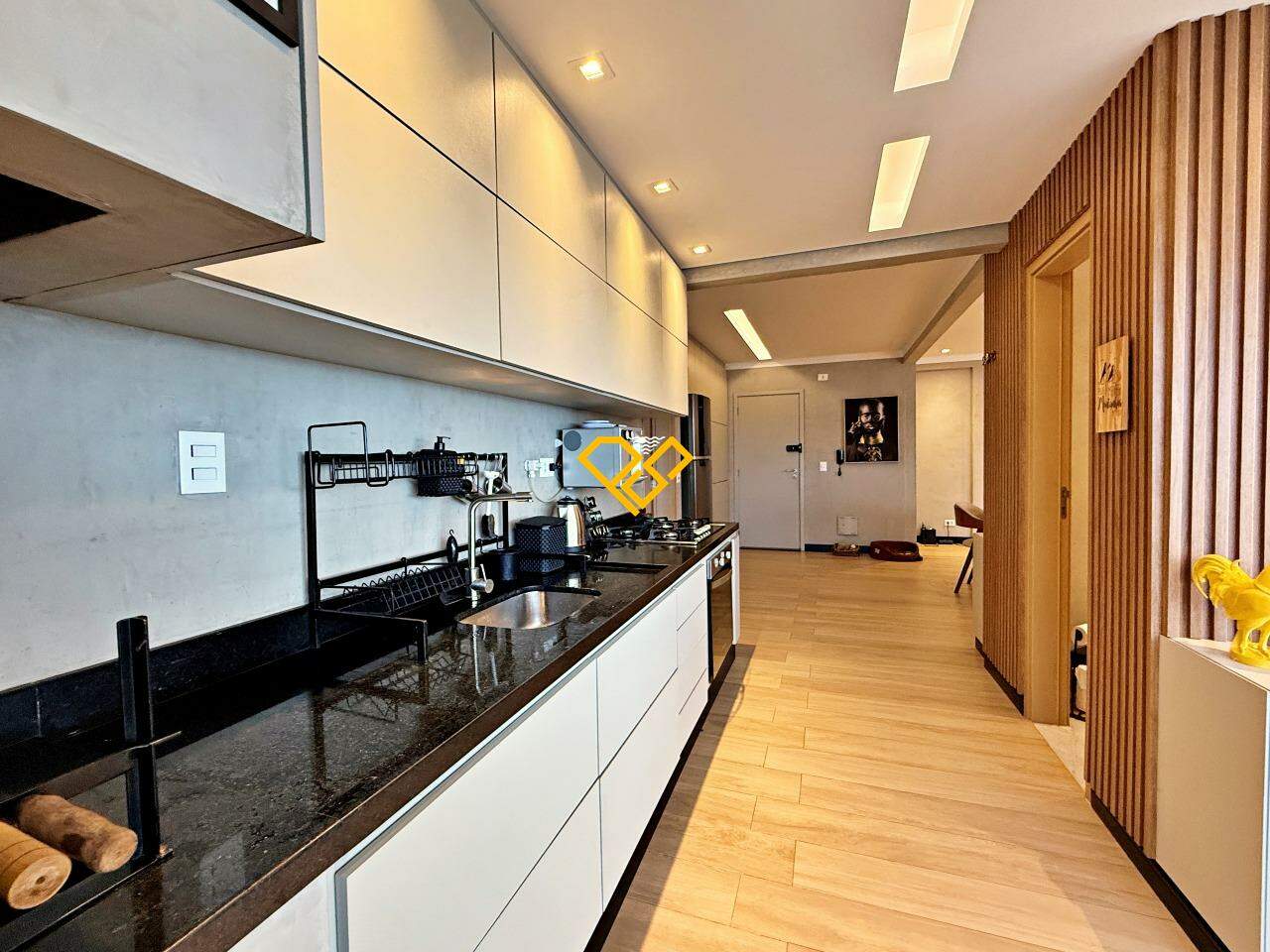 Apartamento à venda no Gonzaga: Cozinha