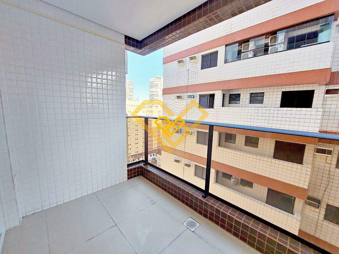 Apartamento à venda no Gonzaga: VARANDA
