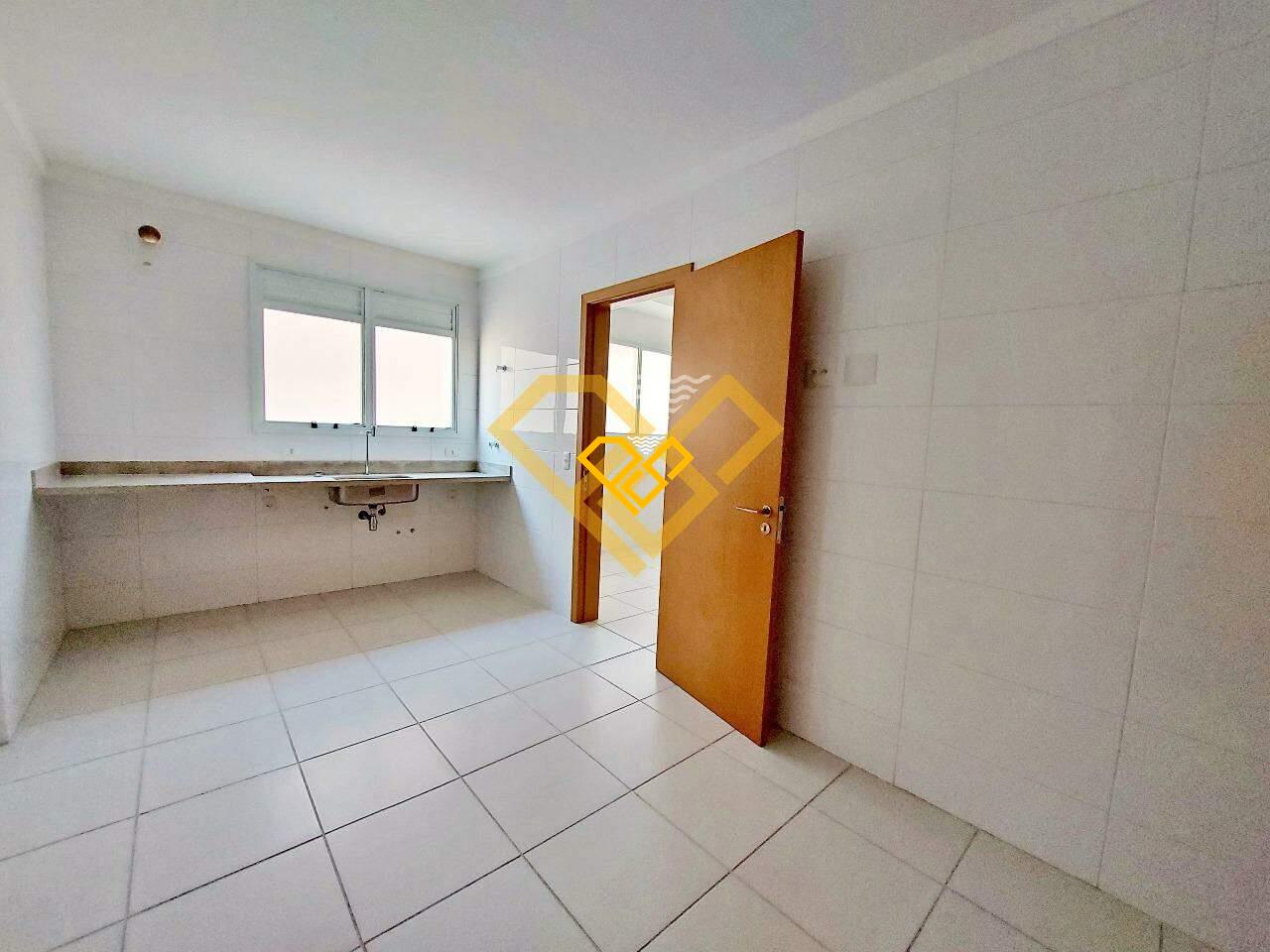 Apartamento à venda no Gonzaga: COZINHA