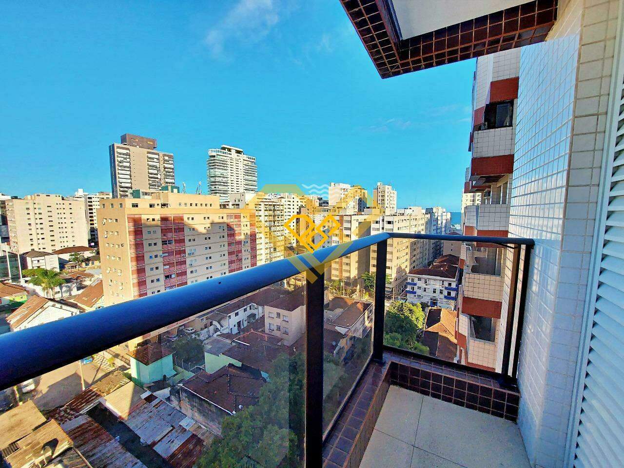 Apartamento à venda no Gonzaga: VARANDA SUÍTE