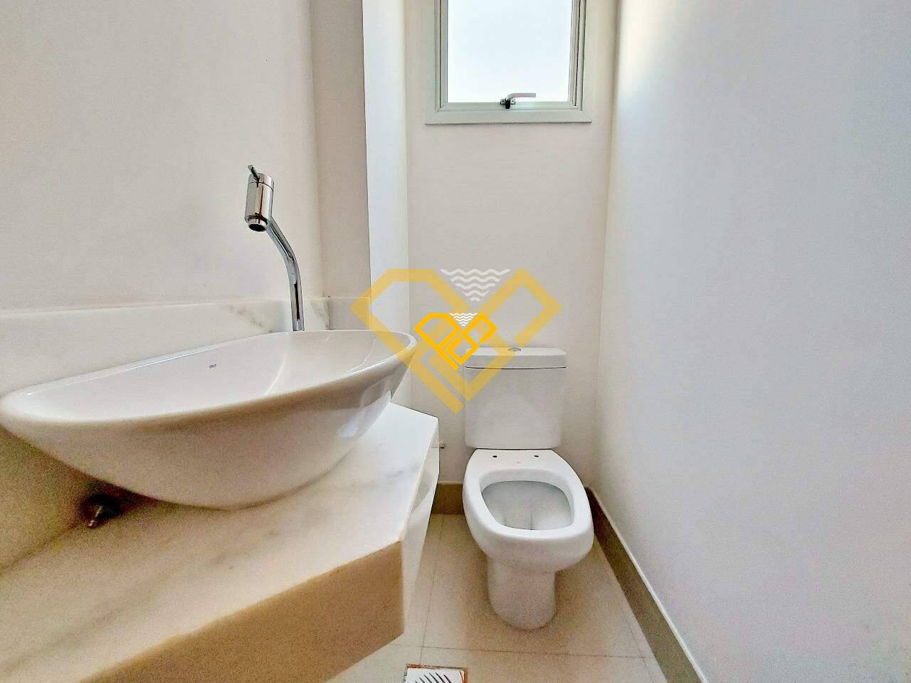 Apartamento à venda no Gonzaga: LAVABO