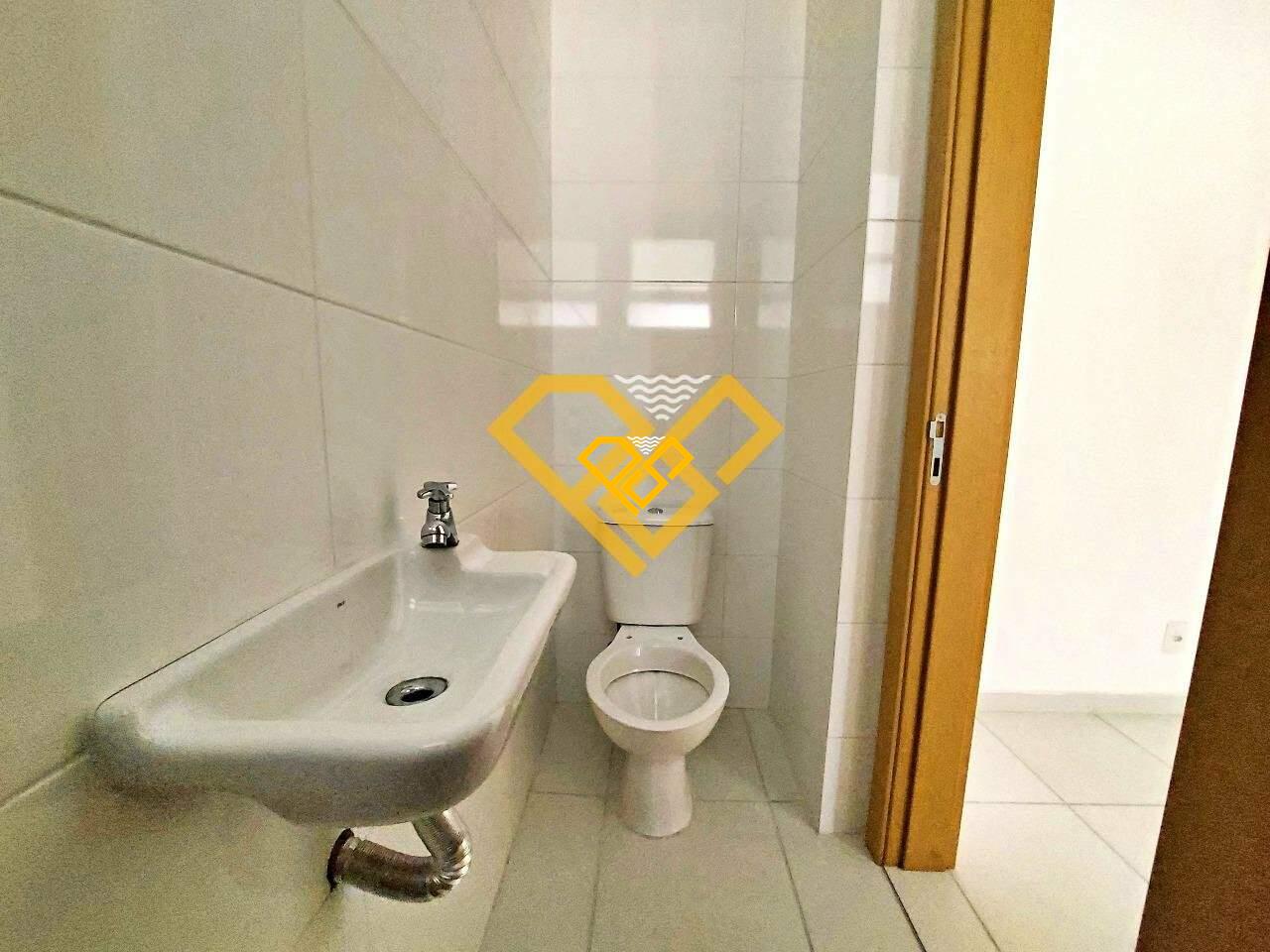 Apartamento à venda no Gonzaga: WC SERVIÇO