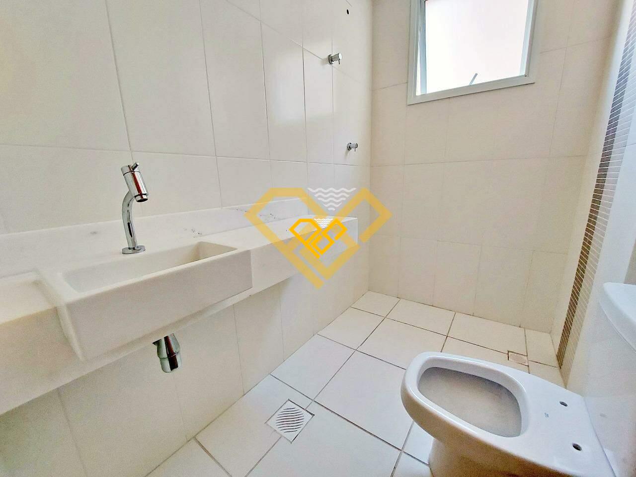 Apartamento à venda no Gonzaga: WC SERVIÇO