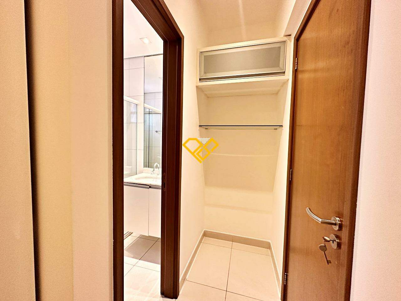 Apartamento para aluguel no Boqueirão: Dormitório 1 - suíte - closet