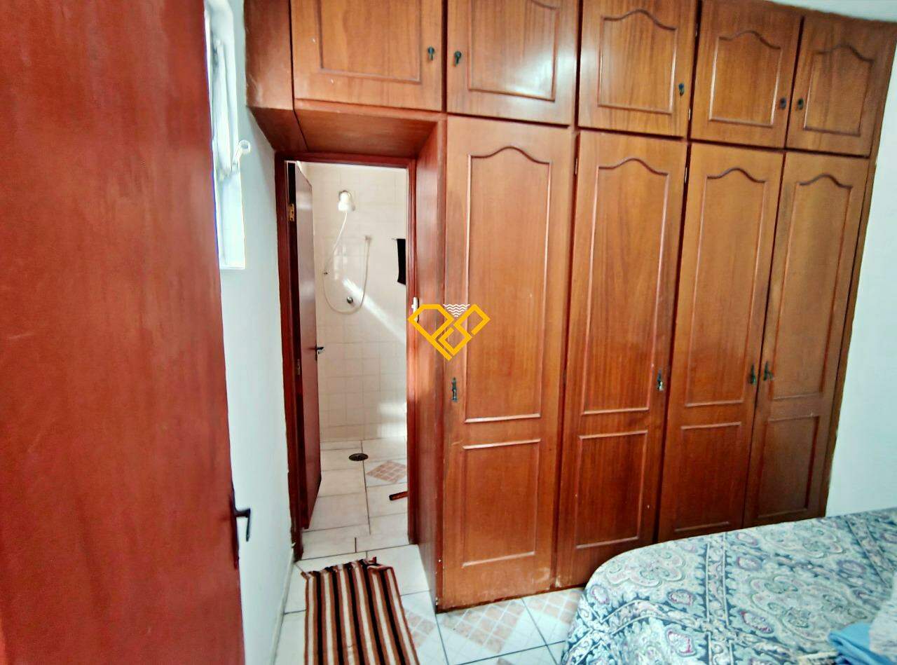 Apartamento à venda no Embaré: Dependência