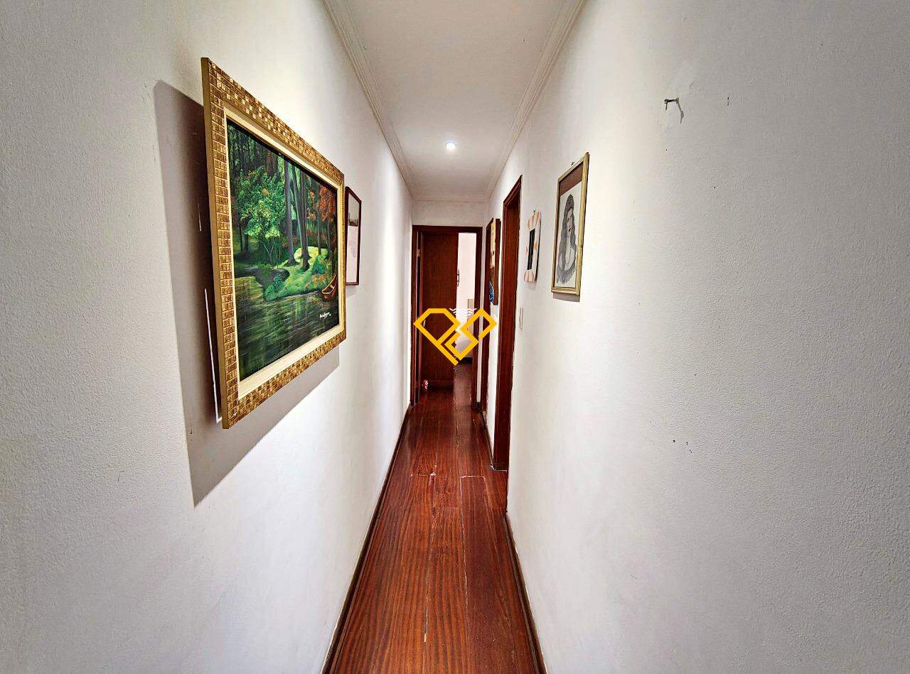 Apartamento à venda no Embaré: Área íntima