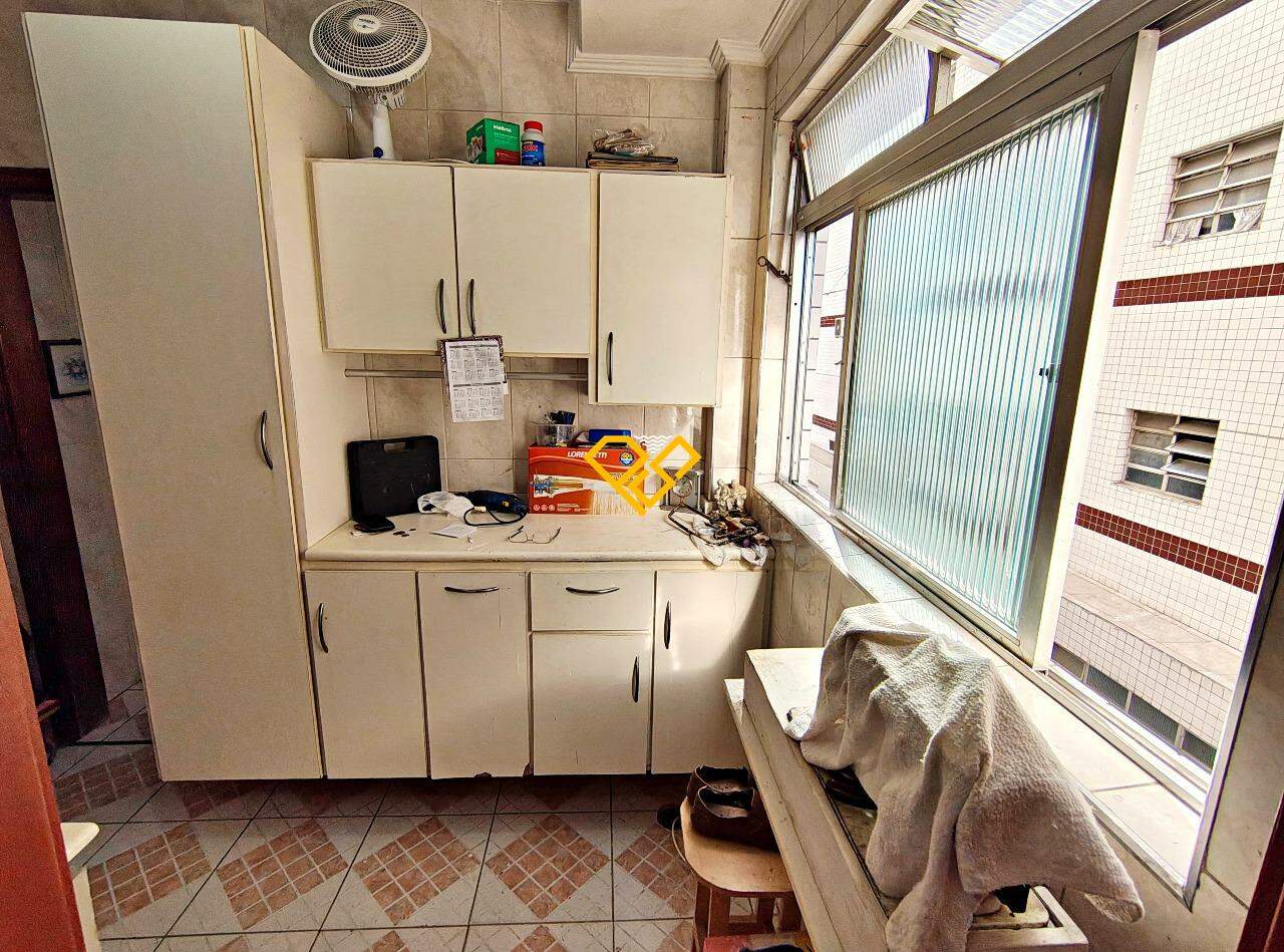 Apartamento à venda no Embaré: Área de serviço