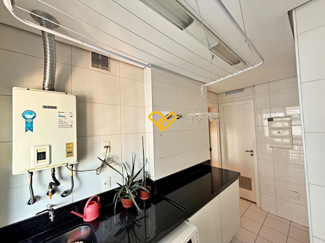 Apartamento à venda no Embaré: Área de serviço