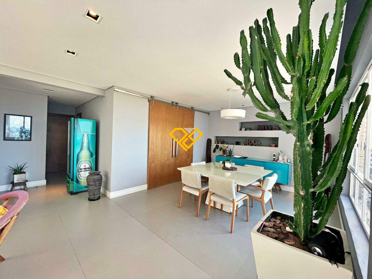 Apartamento à venda no José Menino: Sala