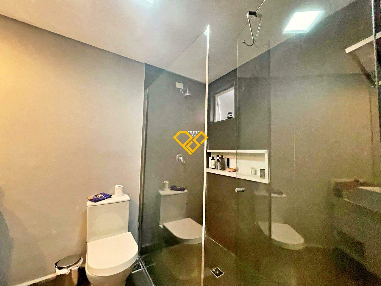 Apartamento à venda no José Menino: Wc suíte