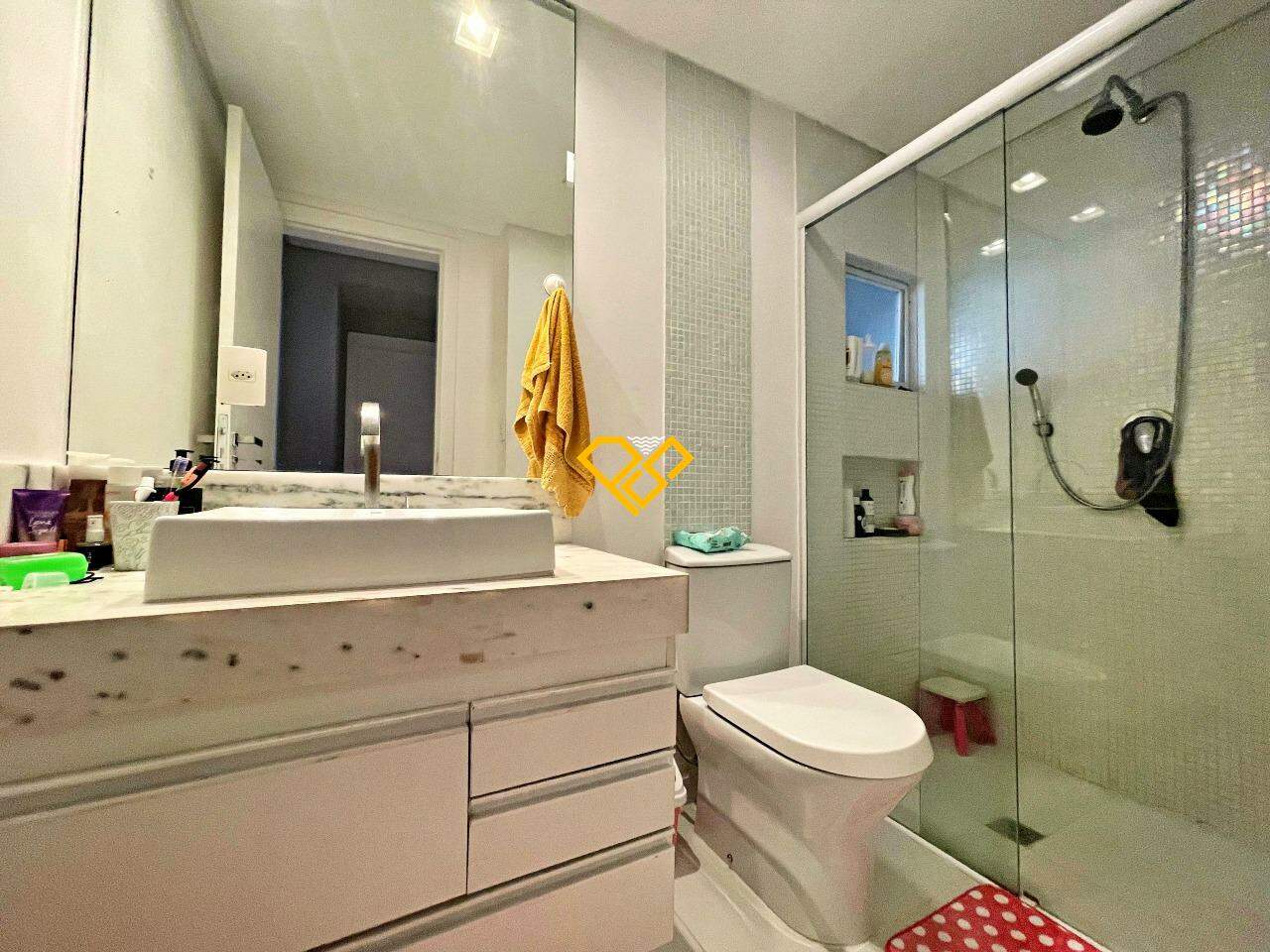 Apartamento para aluguel no José Menino: Wc social