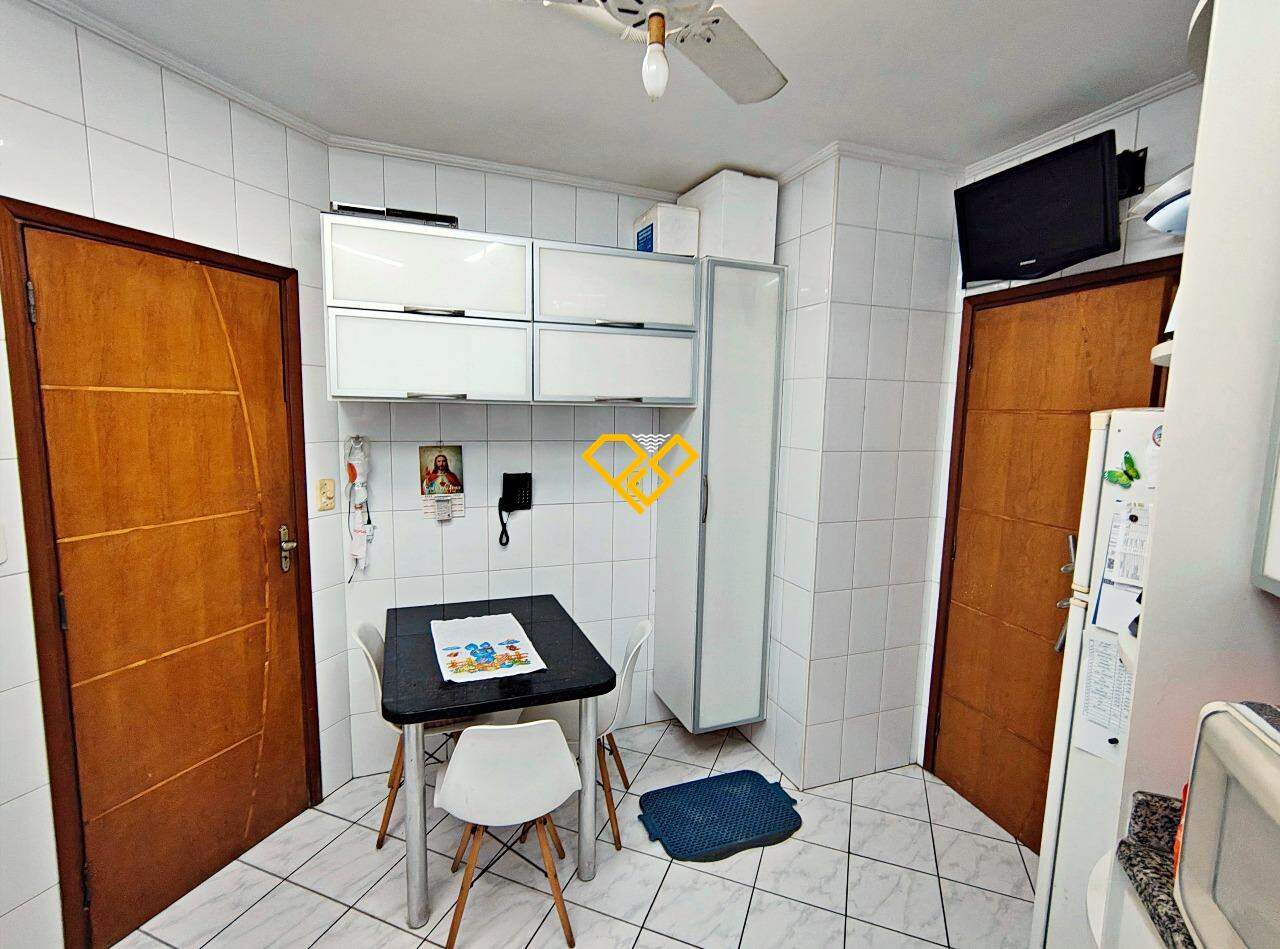 Apartamento à venda no Embaré: Cozinha